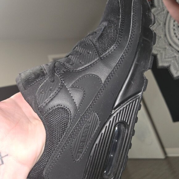 MENS Nike Air Max 90 Size 12- Black on Black on Black - Picture 4 of 6